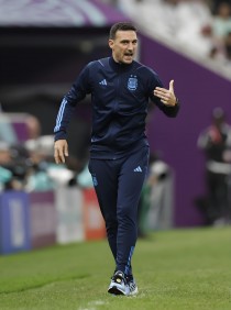 阿根廷球员轻伤上场，成为焦点关注对象